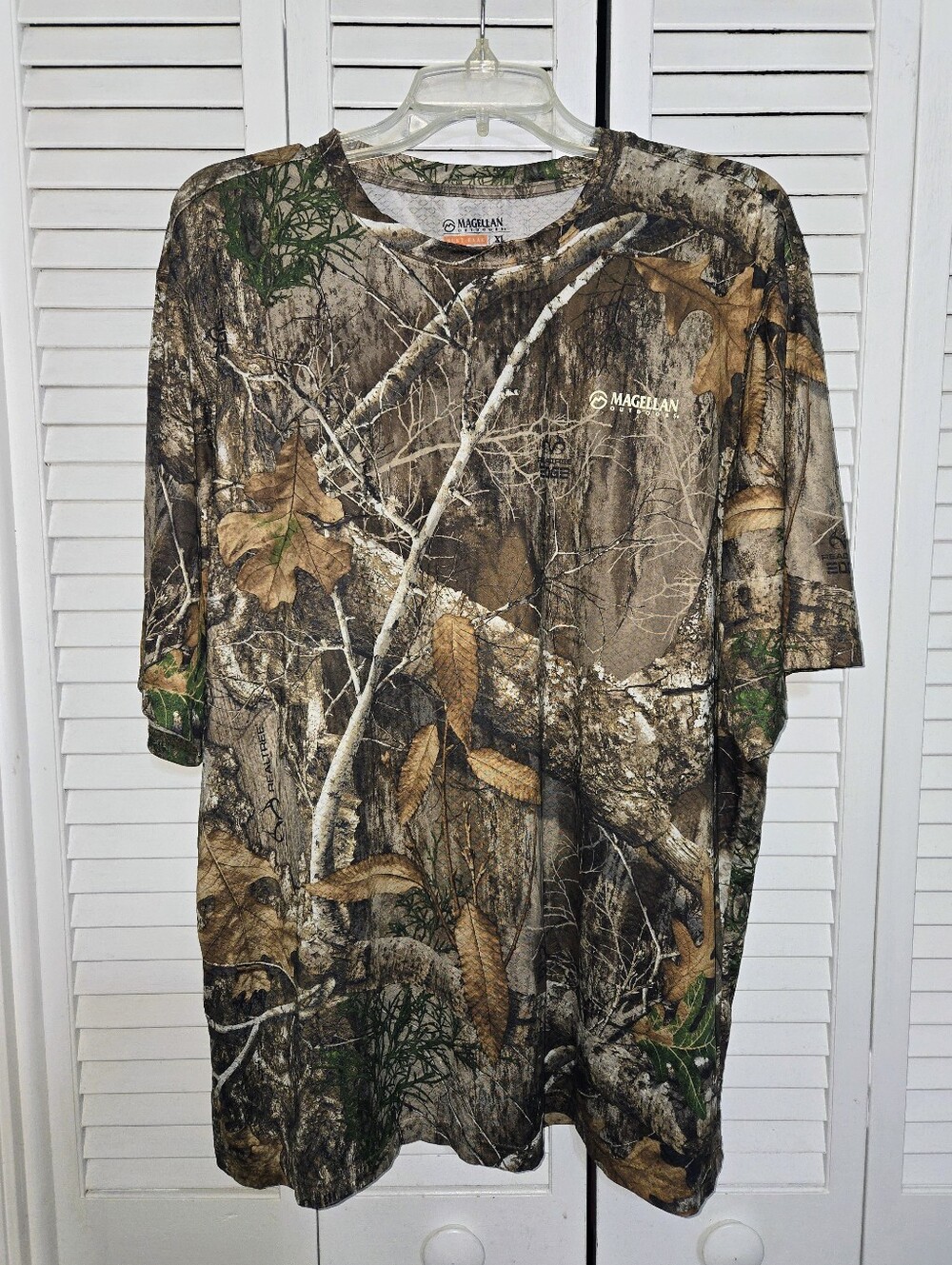 Magellan Outdoors x Realtree Men's XL Brown Green Camo Short Sleeve Shirt